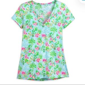 Lilly Pulitzer Disney Parks Etta Top Mickey and Minnie V-Shirt T-Neck XS